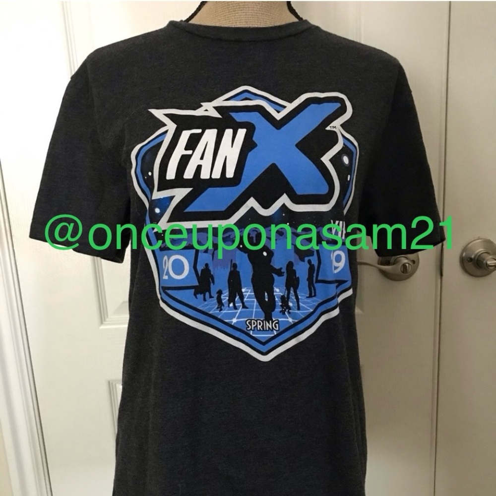 🔥 RARE Collector’s FAN X VIP 2019 Spring Short Sleeve shirt LIKE NEW